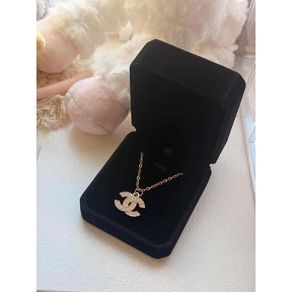 ✨VINTAGE CHANEL CC Crystal Repurposed Necklace - Picture 1 of 6